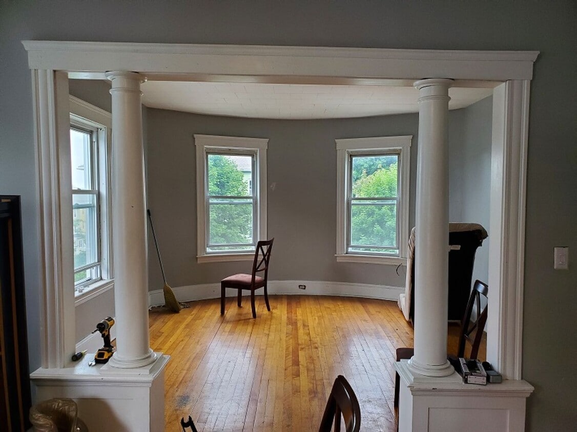 33 Euclid Ave Unit 2, Worcester, MA 01610 Room for Rent in Worcester, MA