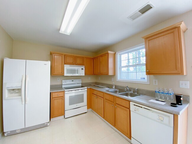 Kitchen - 102 Hiram Ter