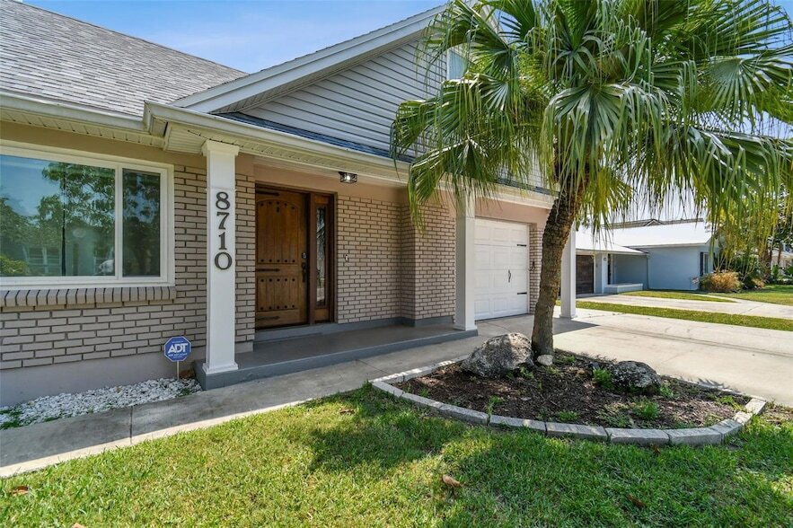 8710 Thornwood Lane House Rental in Tampa, FL