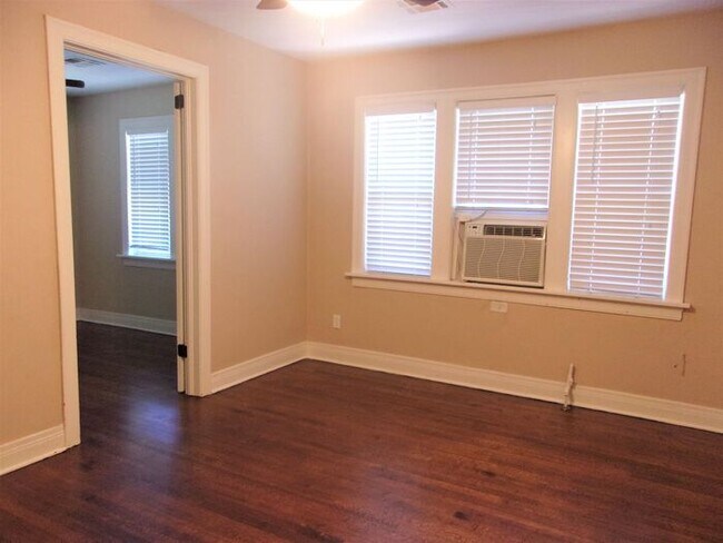 Building Photo - 1 Bed 1 Bath at the Briargate Apts NW OKC