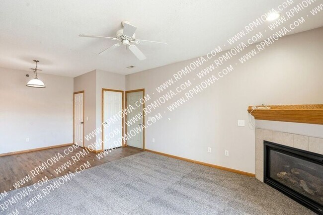 Foto del edificio - 2323 E Porter Ave