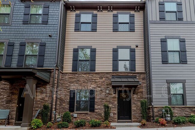 Foto del edificio - 120 Rollins Ave