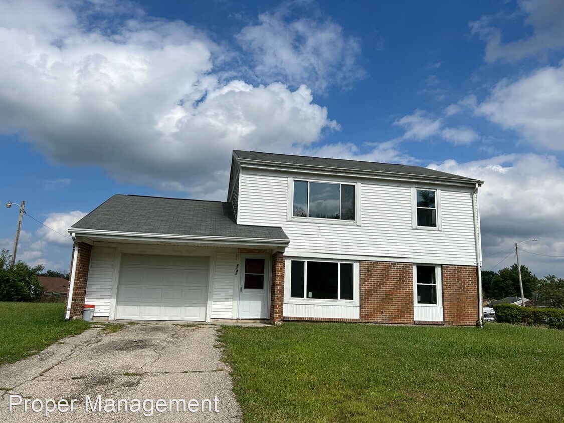 5 br, 2 bath House 6781 Shadow Brook Dr House Rental in Dayton, OH