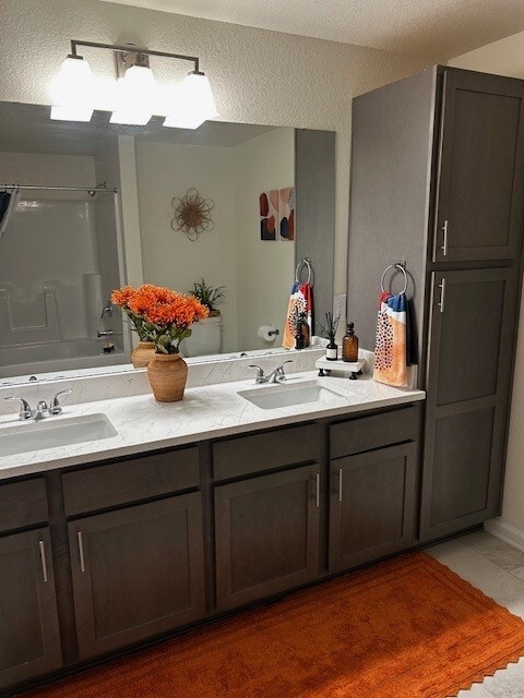 Main Bathroom - Autumn Park Apartments Phase II