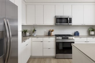 Building Photo - Atlas Alvarado