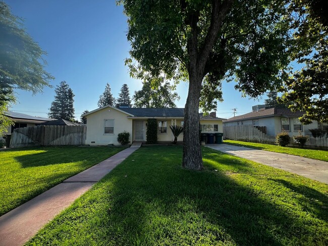 Foto del edificio - 548 N Delwood St