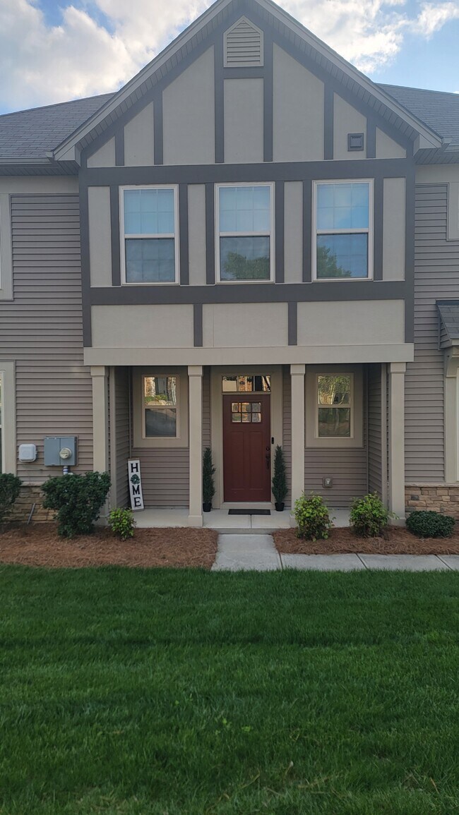 Building Photo - 5688 Garrow Glen Rd