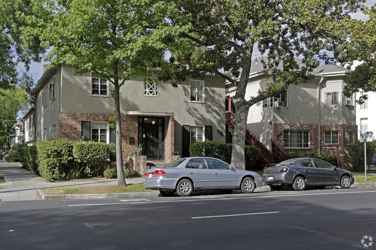 Foto del edificio - 2328-2330 P St