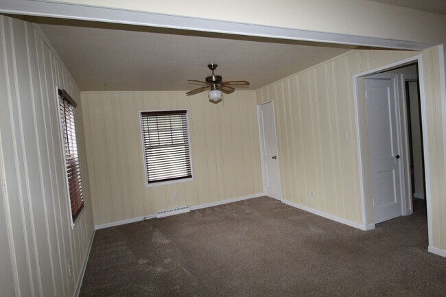 Foto del edificio - 972 Chambers Cir