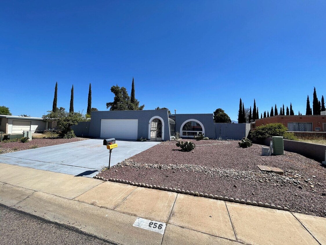 Primary Photo - Lap Pool included