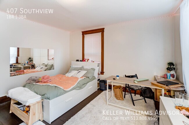Building Photo - 407 Southview-