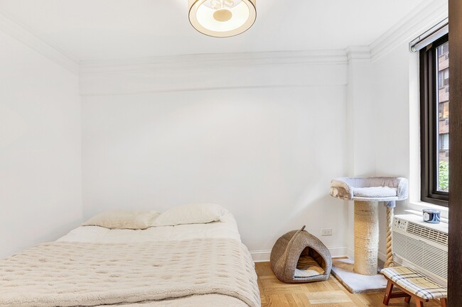 Foto del edificio - 420 E 64th St
