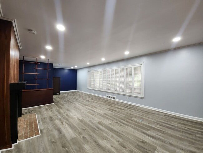 Building Photo - 4021 Sheldon