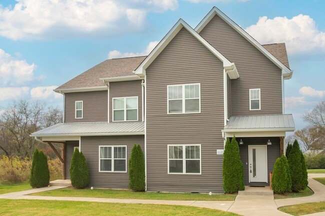 Building Photo - 3637 Hydes Ferry Rd