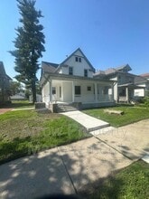 Building Photo - 1429 E St