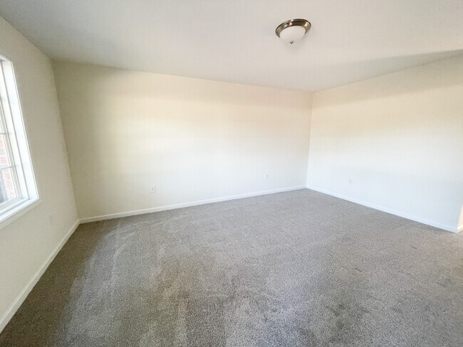 Foto del edificio - 1912 Devonwood Dr