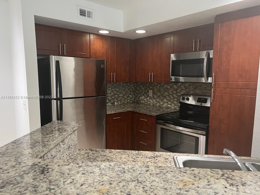 Primary Photo - 13060 Vista Isles Dr