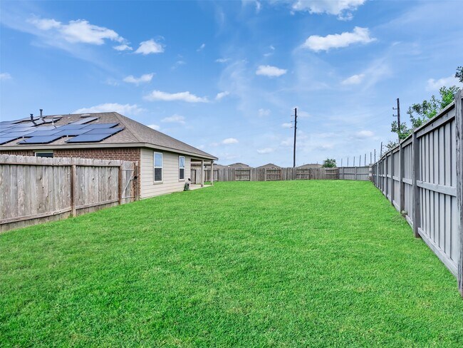 Foto del edificio - 8003 Black Forest Ln