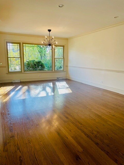 Foto del edificio - 2372 Farnsworth Ln