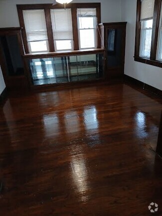 Building Photo - 1138 S 56th St