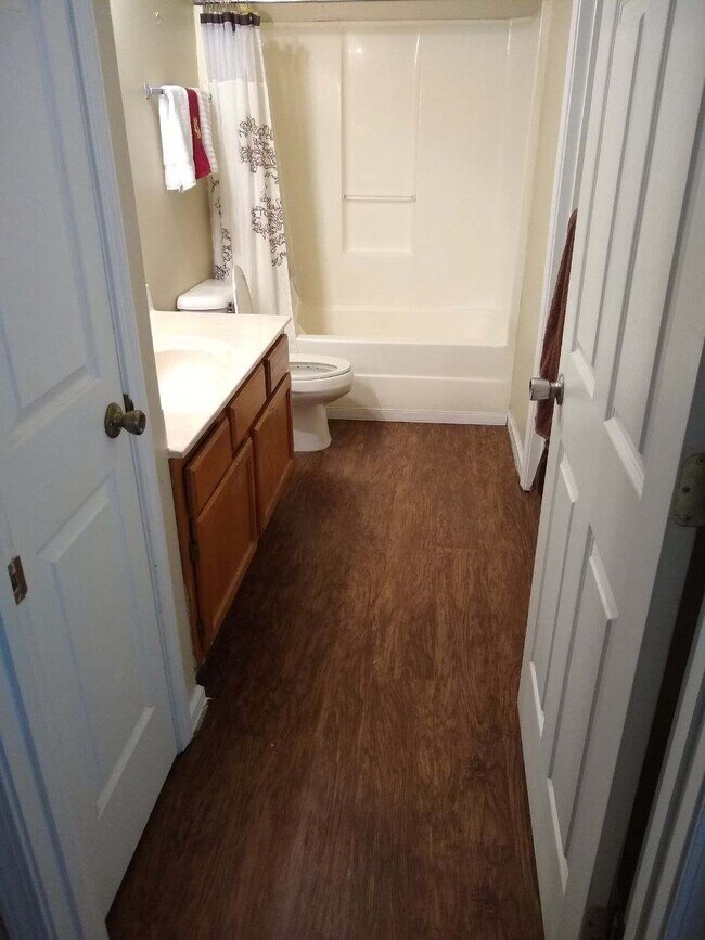 Building Photo - 200 Sandestin Ln