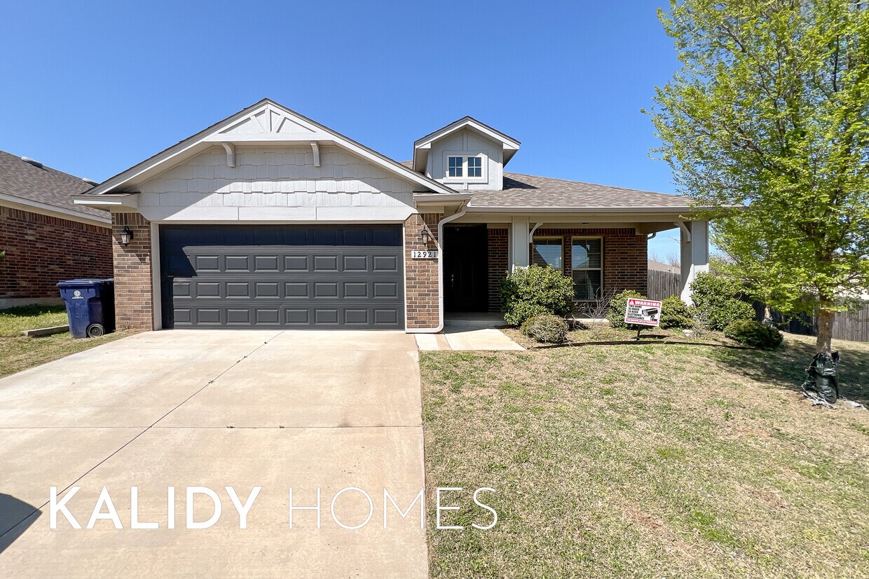 Photo - 12921 NW 3rd Terrace (Yukon, OK)