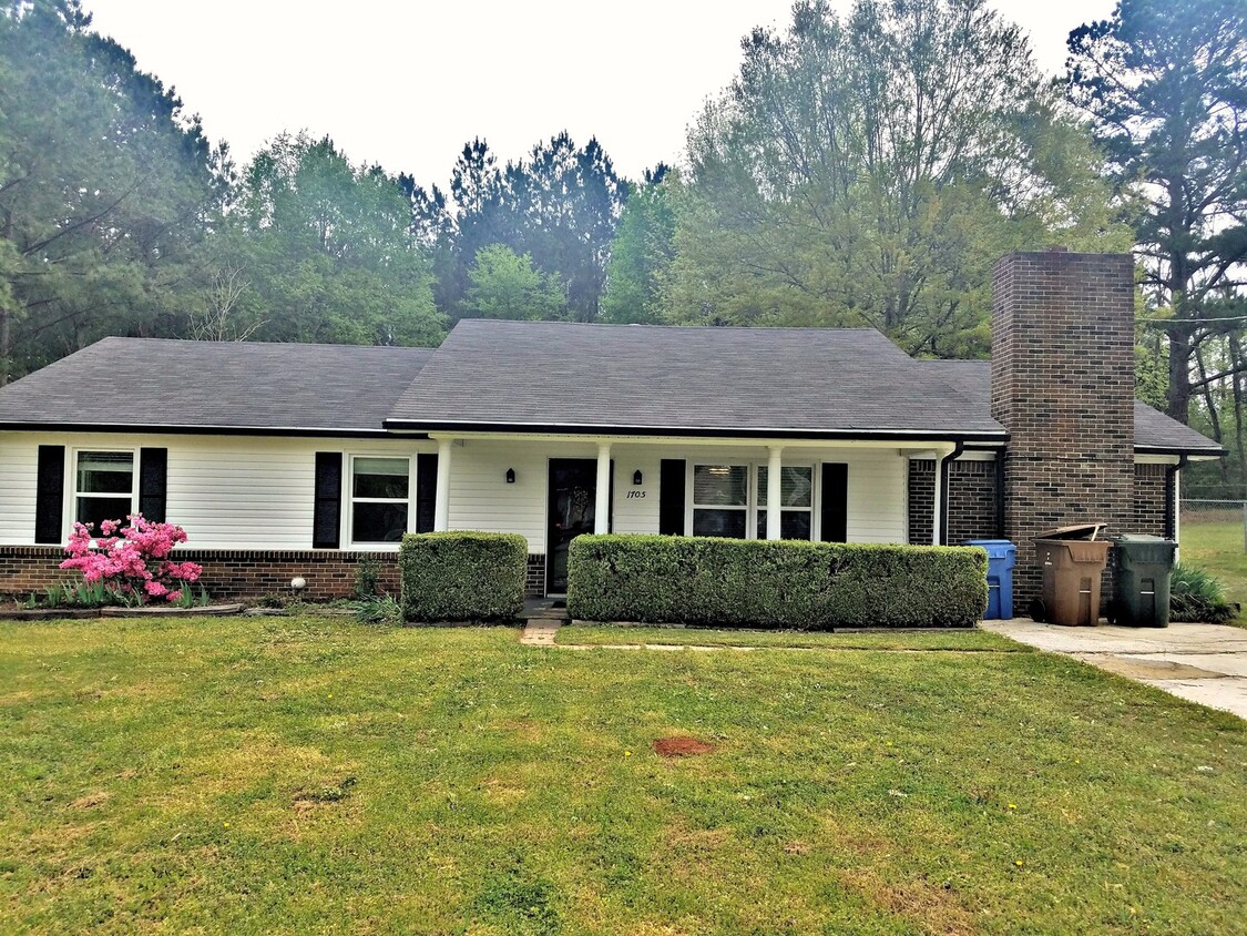 Primary Photo - House in Hartselle