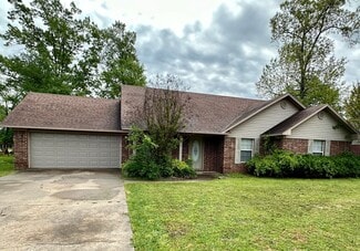 Building Photo - 77 Sundance Dr