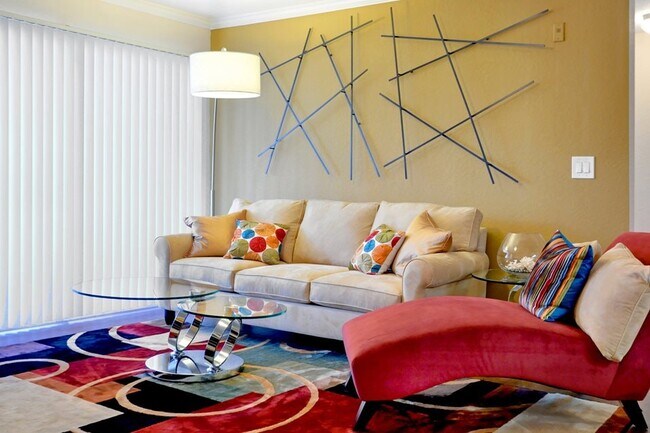 Foto del edificio - 213 Katherine Boulevard, Unit 2