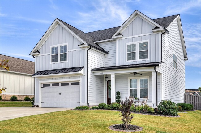 Building Photo - 3067 Rosewood Dr