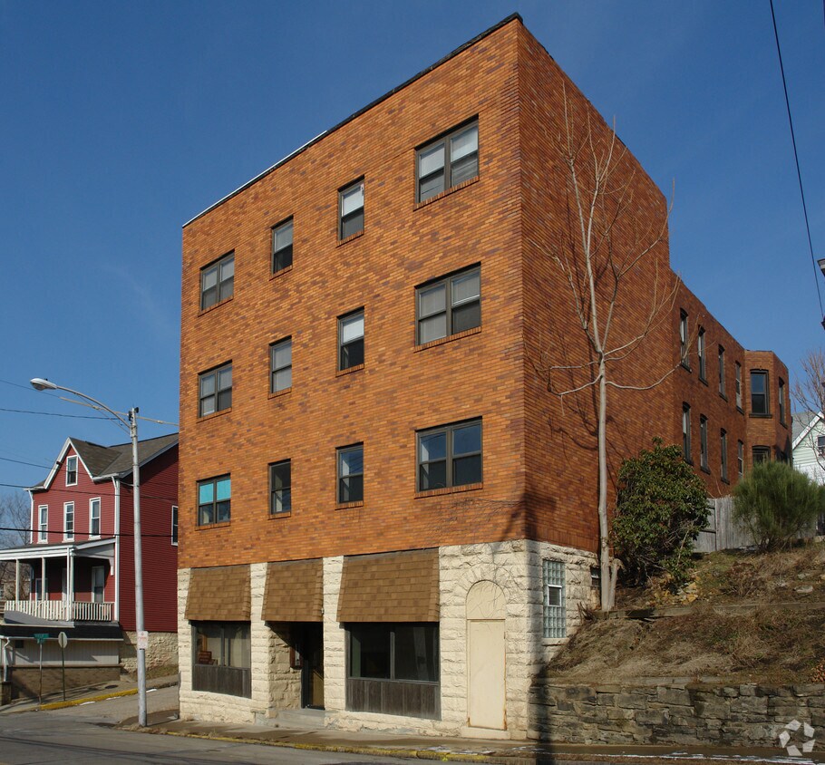 Building Photo - 201 California Ave
