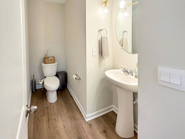 Building Photo - Newer Construction 4 bedroom available for...