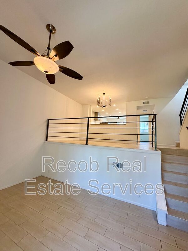Foto del edificio - 3473 Mission Mesa Way