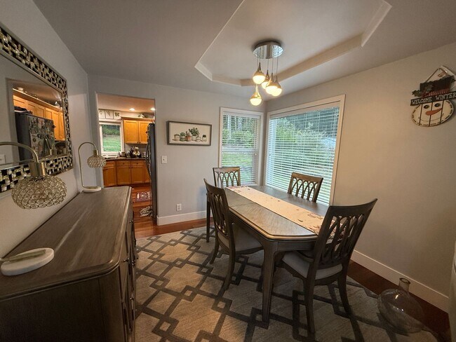 Foto del edificio - Silverdale 2 Story Home 4bed 2.5 bath