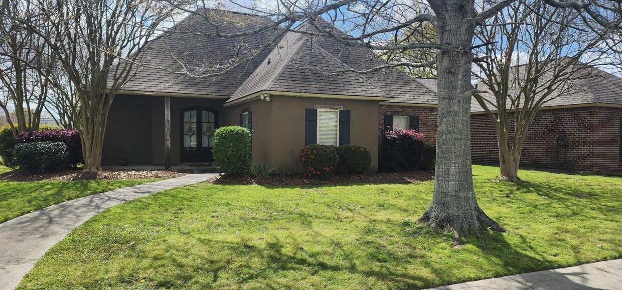 10448 Springvalley Ave, Baton Rouge, LA 70810 House Rental in Baton
