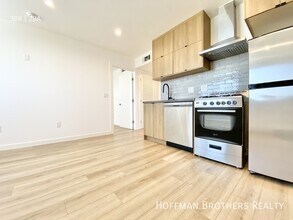 Building Photo - 233 Rosemont Ave