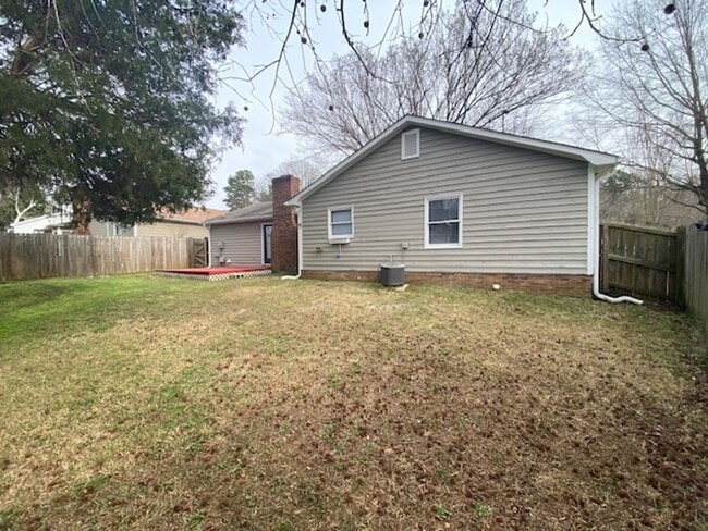 Building Photo - 1/2 MO/OFF SPECIAL - Mint Hill Area- Updated 3 bed/2 bath -Ranch with garage and fence