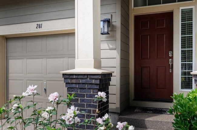 Cerradura digital - 281 N Royal Oak St