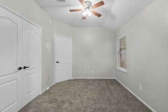 Building Photo - 9606 Babbling Spring Ct