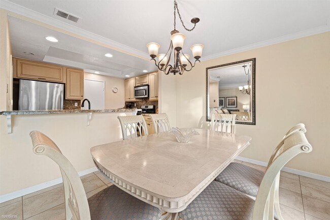Foto del edificio - 3 br, 3 bath Townhome - 6917 Camino Revueltos