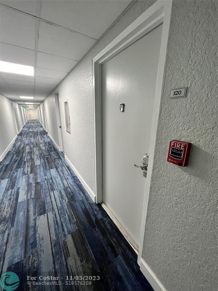 Foto del edificio - 1000 River Reach Dr