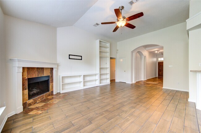 Foto del edificio - 10622 Lonesome Dove Trail