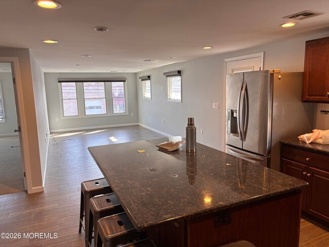 Building Photo - 1145 Hollywood Blvd