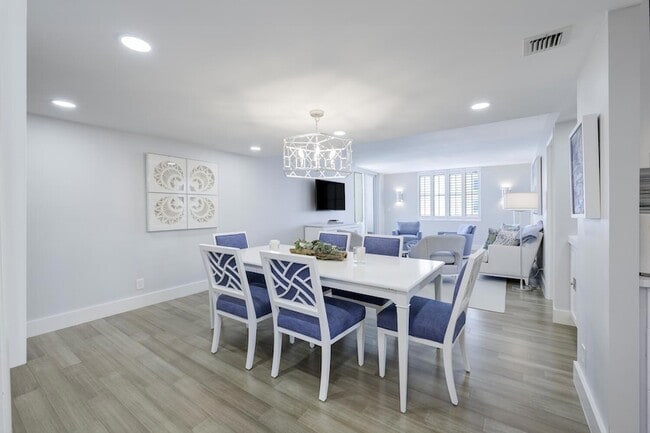 Building Photo - 1701 S Flagler Dr