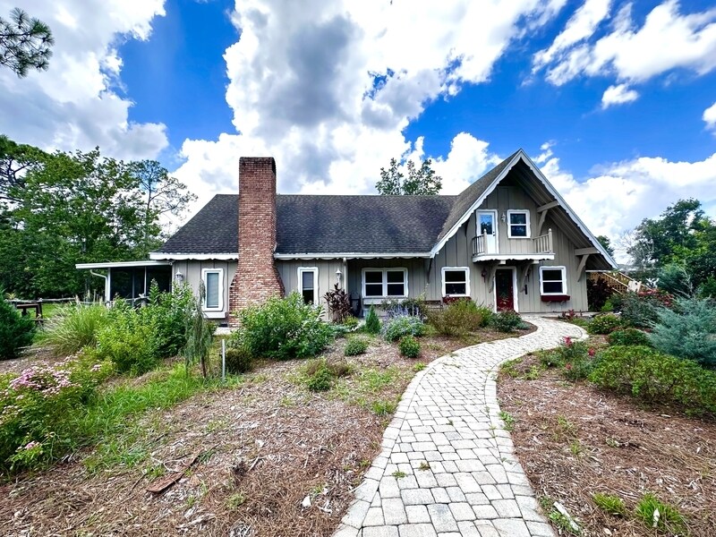 Foto principal - 5020 Cub Lake Dr