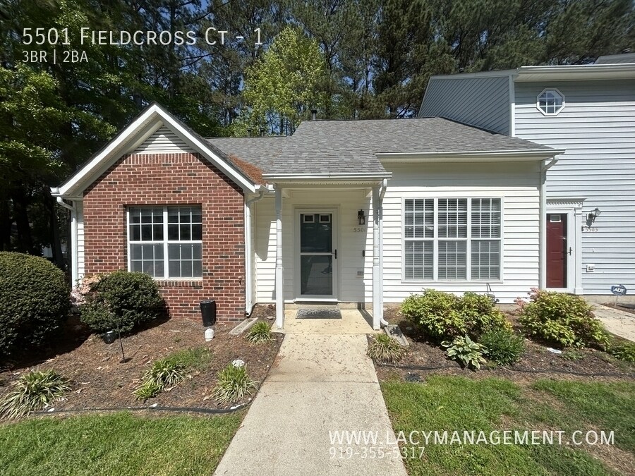 Foto principal - 5501 Fieldcross Ct