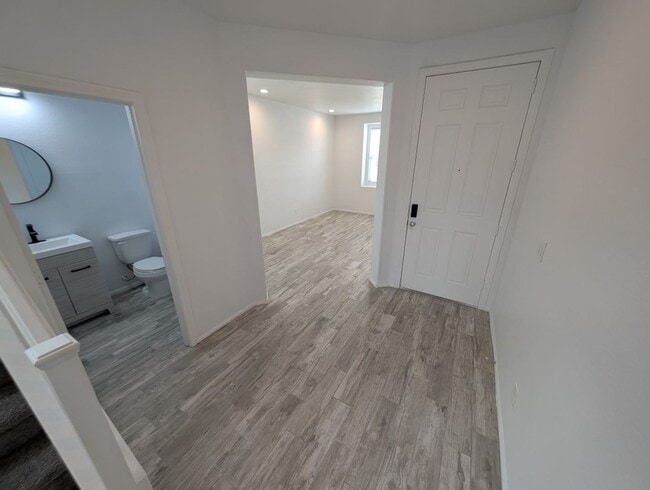 Building Photo - 10282 Massachusetts Ln
