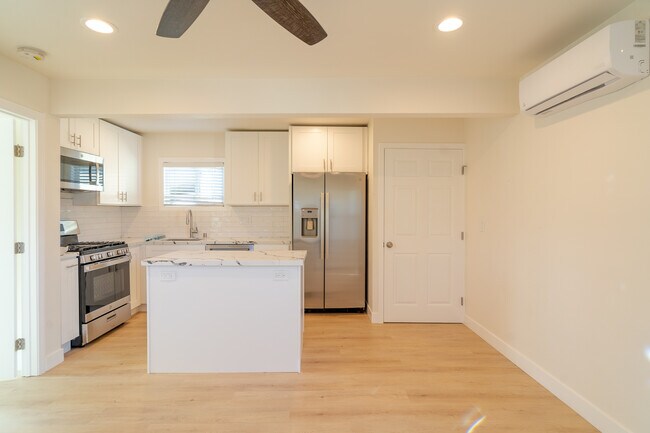 Building Photo - 4554 33rd St