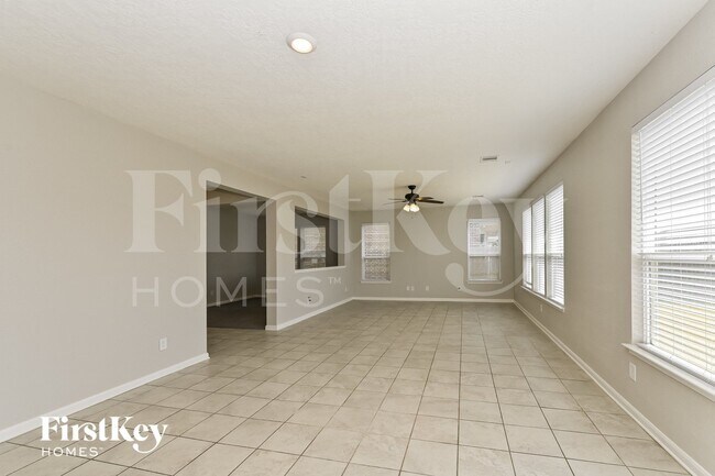 Foto del edificio - 5139 Castle Discordia St