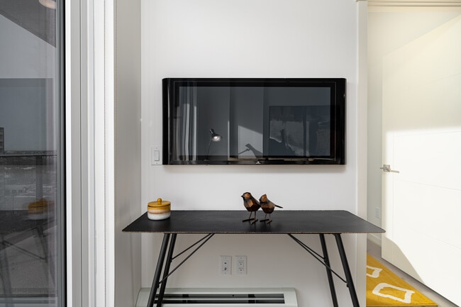 Photo du bâtiment - Hat at 122